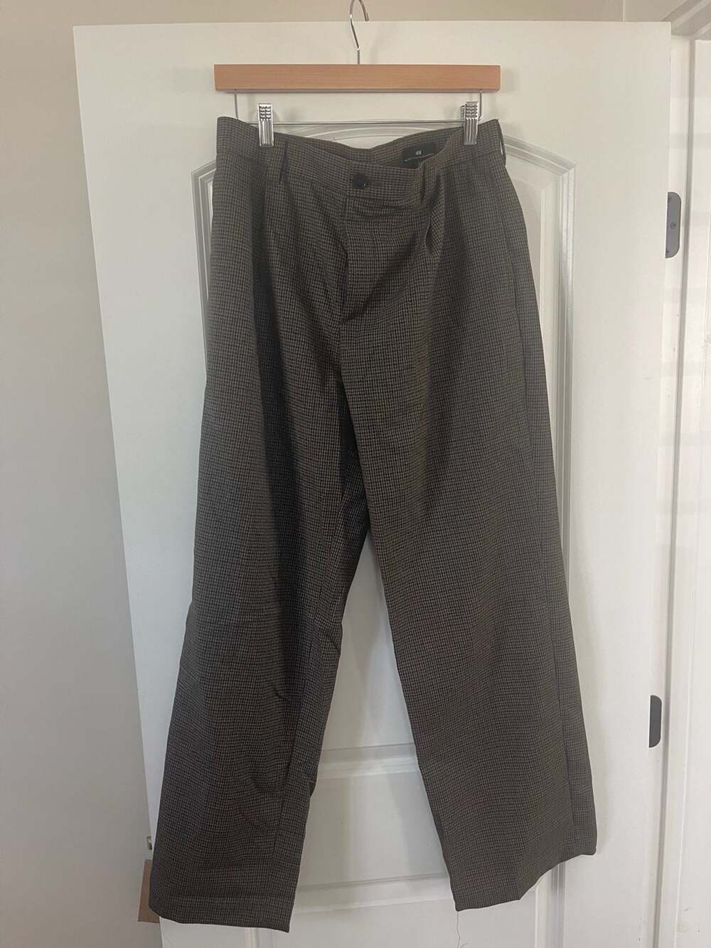 H&M Relaxed Fit Trousers Size 32 Brown Houndstooth Check